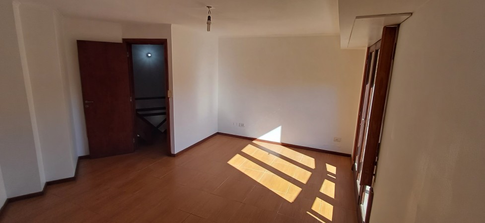 Duplex 4 ambientes zona Mundialista