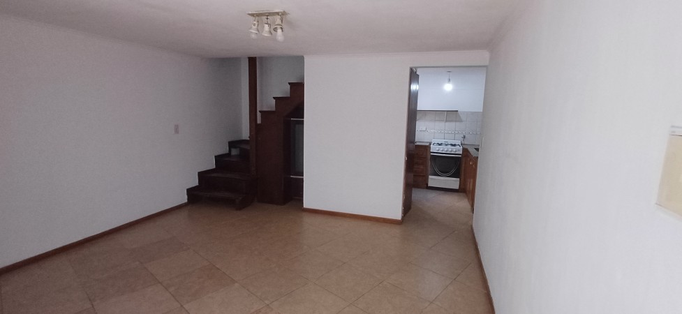 Duplex 3 amb zona Mundialista